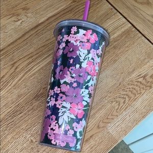 Vera tumbler